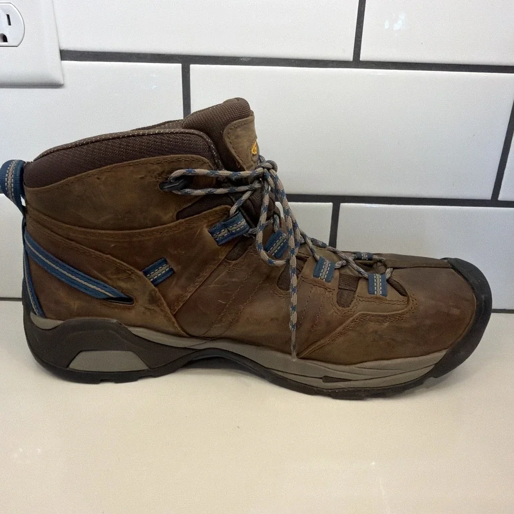 Keen Men's Detroit XT Waterproof Hiking Work Boot (Steel Toe) 14D Only Worn Once